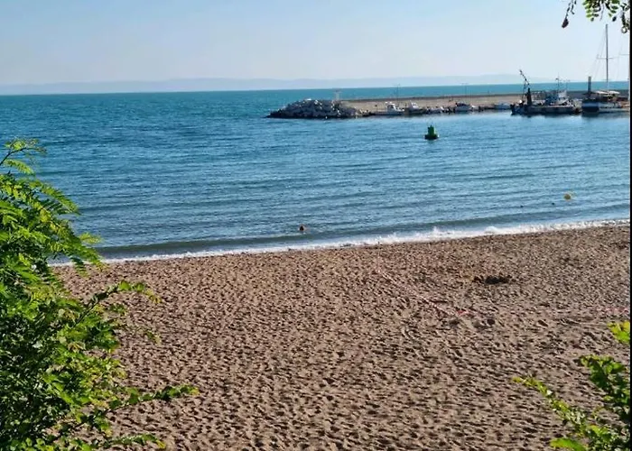 Apartamento студия първа линия Chernomorets